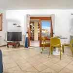 아파트 Semicentrale Comodo E Tranquillo